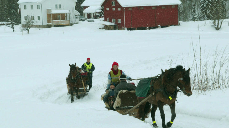 JULESTEMNING:  De fleste steder i landet har gode sjanser til � f� hvit og kald jul i �r. Og mange steder vil trolig f� det like hvitt som p� dette bildet fra 2007 fra Hauger g�rd i Asker. Arkivfoto: Bj�rn Sigurds�n / SCANPIX