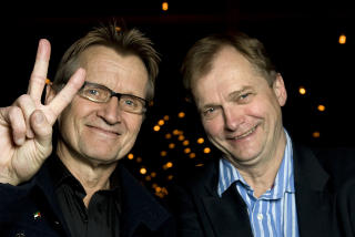 2. ERIK FOSSE OG MADS GILBERT:
Mellom operasjoner og livreddende hjelp til ofre for Israels bomber, rapporterte legene Erik Fosse og Mads Gilbert til hele verden om det som skjedde i Gaza.

Foto: Tor Erik H. Mathiesen