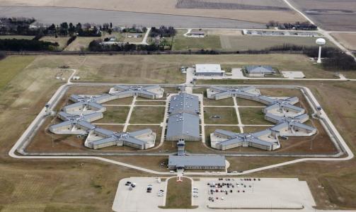 KJ�PT AV USA: Dette fengselet i Thomson i Illinois skal huse Guant�namo-fanger. Foto: AP Photo/Charles Rex Arbogast/Scanpix