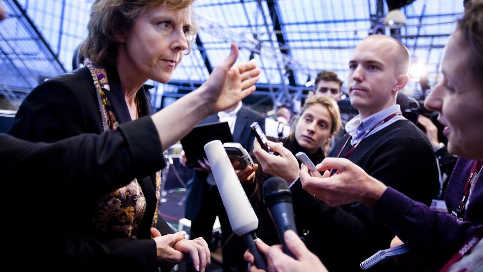 FORHANDLER: Connie Hedegaard har if�lge Berlingske gitt opp. Foto: EPA/SOREN BIDSTRUP/Scanpix