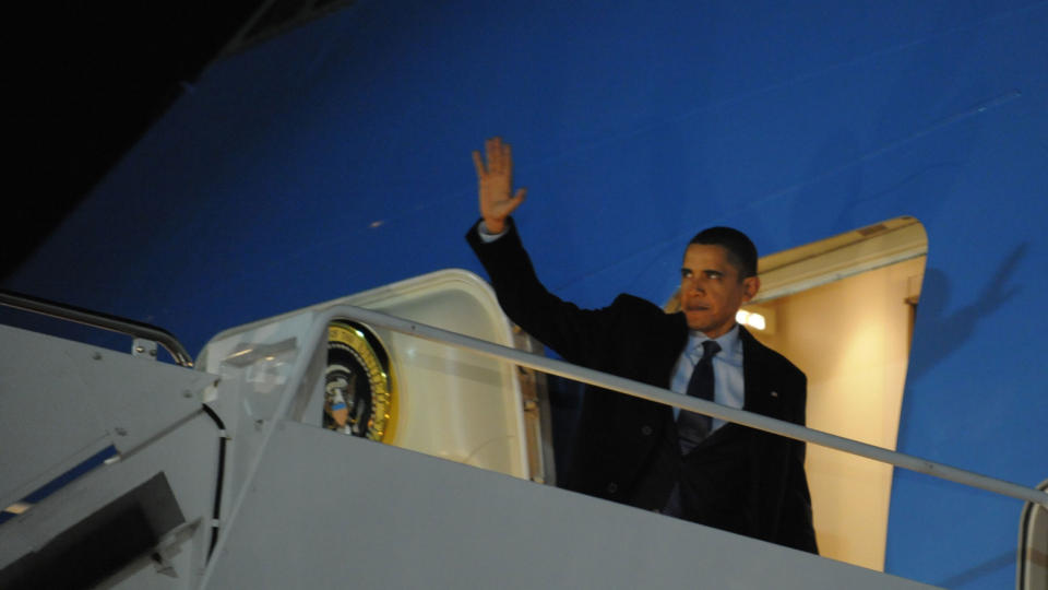P� VEI TIL K�BENHAVN I 01.30-tida tok Air Force One av med president Barack Obama. Han lander i K�benhavn i 08-tida. FOto: AFP PHOTO/Jewel SAMAD/Scanpix
