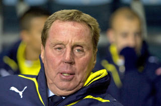 VAR GODE P� TRENING: Harry Redknapp sier at spillerne glitret p� trening etter Irland-turen, og kobler ikke utflukten med det pinlige hjemmetapet mot Wolves. Foto: AFP/Chris Ratcliffe