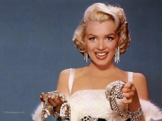 Diamantenens beste venn: F� har gjort mer for � sikre de edle steinenes status enn Marilyn Monroe. P�standen om at diamanter er en kvinnes beste venn lever i beste velg�ende.