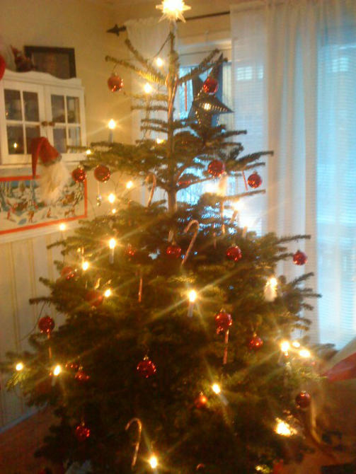Juletre:-D, skriver marte.