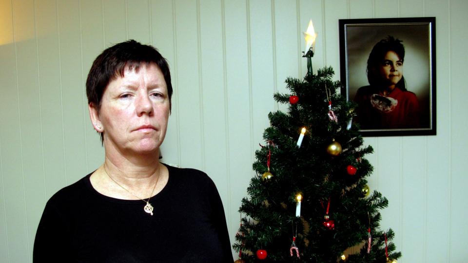 F�R IKKE FRED: Inger-Lise Johannessen har ventet i snart 22 �r p� � f� svar p� hva som hendte datteren Therese (9). I likhet med flere svenske eksperter mener hun Thomas Quick ikke har noe med den saken � gj�re.  Foto: Espen Sandli