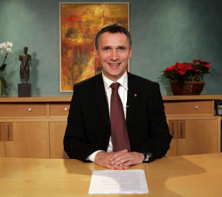 2007: Jens Stoltenberg holder  nytt�rstalen.
Foto: Lise �serud / SCANPIX POOL