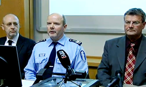 INFORMERER: Politiet i Espoo informerte om drapene p� en pressekonferanse i dag.