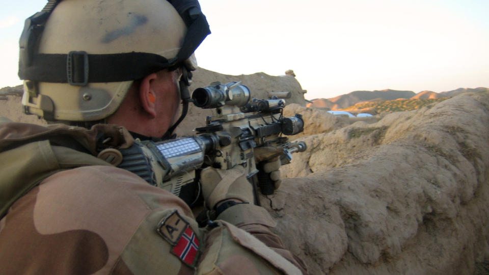 VARTE I SYV TIMER: Norske styrker havnet i skuddvekslinger, som varte i sju timer, utenfor en landsby nord for Meymaneh. Foto: FORSVARET