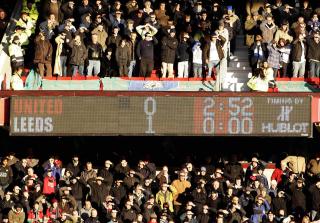 SJOKKRESULTAT: Nei, resultattavla p� Old Trafford lyver ikke.Foto: SCANPIX/AP Photo/Jon Super