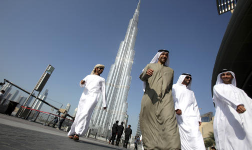 ENORM: Til tross for finanskrise ble verdens høyeste bygning offisielt åpnet i dag i Dubai. Foto: REUTERS/Ahmed Jadallah ENORM: Til tross for finanskrise ble verdens høyeste bygning offisielt åpnet i dag i Dubai. Foto: REUTERS/Ahmed Jadallah