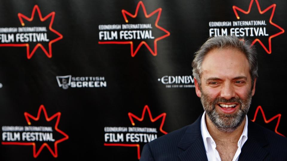 BLIR BOND-SJEF?: Sam Mendes er mest kjent for sitt teaterarbeid og for sin Oscar-vinner �American Beauty�. N� tar han fatt p� arbeidet med den kommende James Bond-filmen. FOTO: SCANPIX/REUTERS