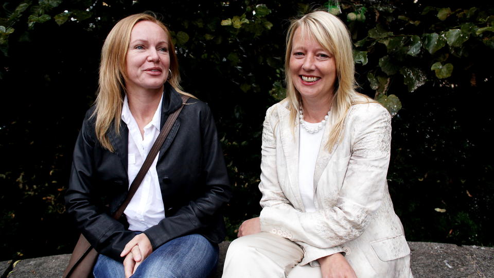 HAR SKREVET BOK: Anne Cecilie Hopstock og Marte Svarstad Brodtkorp. Foto: Tomm Christiansen