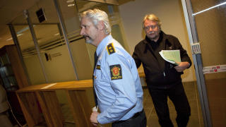 LEGGER LOKK:  Mannens forsvarer Christian Wiig har inng�tt en avtale med politiet som krever at han hemmeligholder detaljer fra saken overfor klienten og presse. Foto: Ole Morten Melg�rd