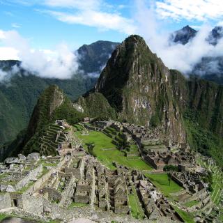 MACHU PICCHU: Inkaenes fantastiske byggverk i dagens Peru ble p�begynt rundt 1440. Man mener byen 2200 moh var bebodd til spanjolene kom i 1532.  Foto: WIKIMEDIA