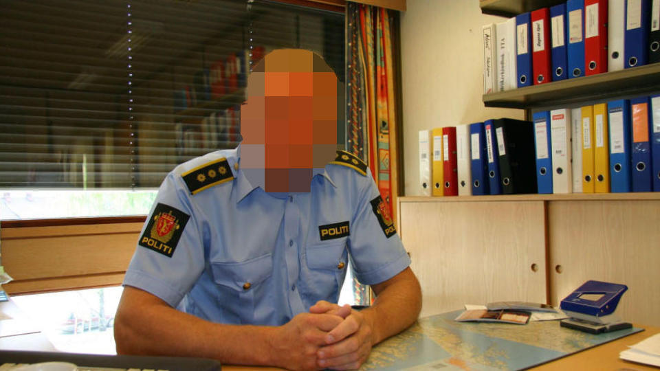 TILTALT:  Den tidligere konstituerte lensmannen i Modum er tiltalt for voldtekt og for � ha misbrukt sin stilling for � skaffe seg seksuell omgang.