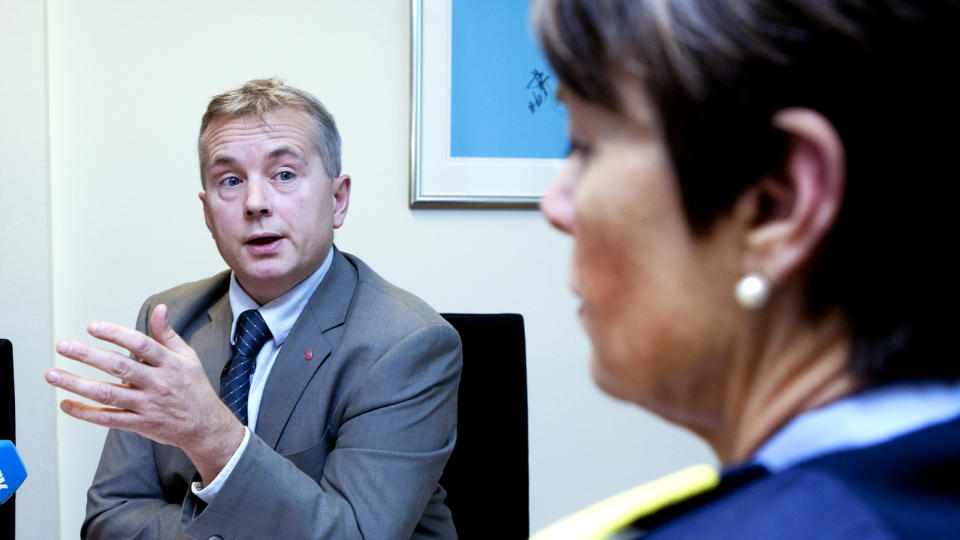 JUSTISMINISTEREN OG POLITIDIREKT�REN: Justisminister Knut Storberget (t.v) og politidirekt�r Ingelin Killengren m�tte pressen i dag. Foto: Gorm Kallestad/Scanpix