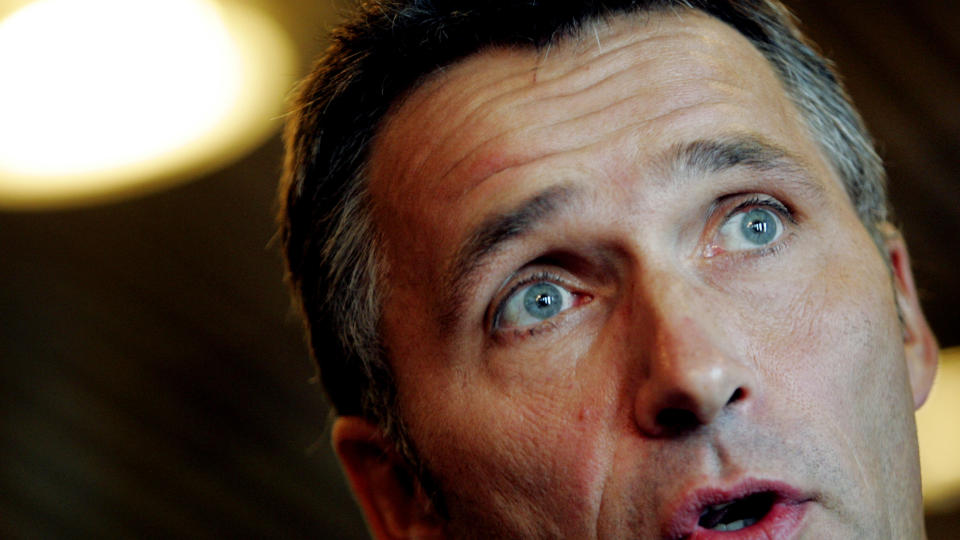  - VIL BLI ENDRET:  Ingen regjering vil ha r�d til at dagens sykel�nnsordning fortsetter. Statsminister Jens Stoltenberg er feig som ikke har gjort noe med ordningen allerede n�, mener �konomiprofessor.  FOTO: H�KON MOSVOLD LARSEN, SCANPIX.