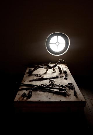 Torturredskaper: Etterhvert ble det slutt p� � torturere kropper i Oslo botsfengsel. Men man skulle fortsatt pine folk.