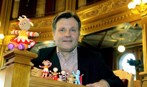 BARNA SVIKTES:  Frps kulturpolitiske talsmann Ib Thomsen er oppr�rt p� vegne av norske barn. 
Foto: Jacques Hvistendahl