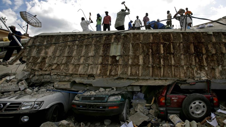 STORE �DELEGGELSER: Skadene er enorme p� Haiti. Foto: AP Photo/Ricardo Arduengo/Scanpix