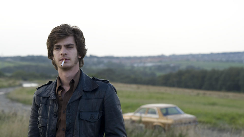 T�ff i terylene: Deler av Yorkshire byr p� nydelig natur og hyggelige sm�byer. Det finner du ikke i dette dramaet som er l�slig basert p� seriemorderen The Yorkshire Ripper. I hovedrollen som fremadstormende journalist finner vi Andrew Garfield som ogs�  er kinoaktuell i The Imaginarium of Doctor Parnassus.