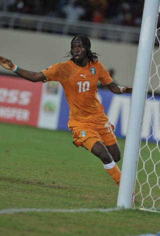 M�LSCORER: Lille-spissen Gervinho ga Elfenbenskysten ledelsen mot Ghana etter str�lende forspill.Foto: SCANPIX / AFP PHOTO / ISSOUF SANOGO