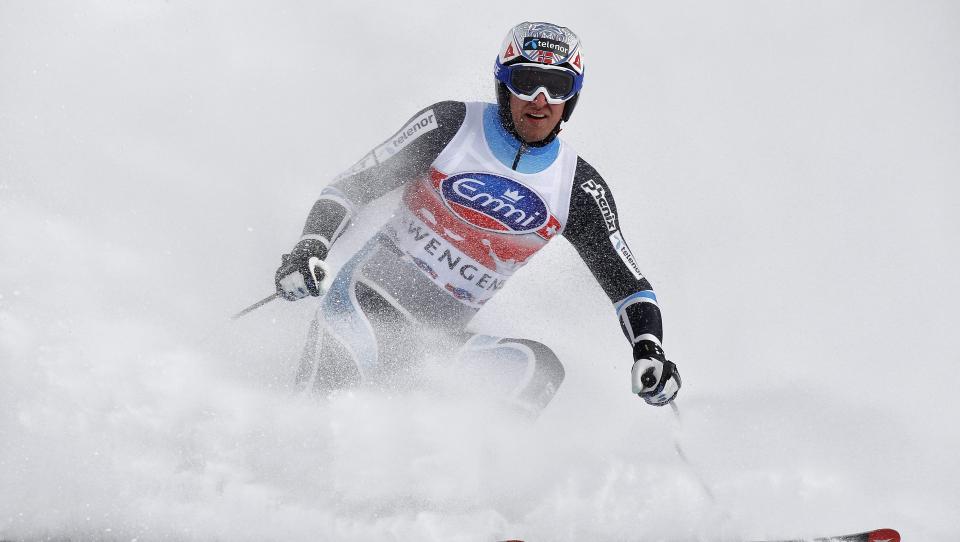 FEILET: Aksel Lund Svindal kj�rte ut i f�rste omgang av slal�mrennet i Wengen. Lars Elton Myhre ble beste norske p� ellevteplass.Foto: SCANPIX/EPA/ALESSANDRO DELLA BELLA