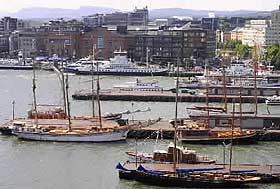 SJ�IDYLL: Aker Brygge og R�dhuskaia har satt spor i den amerikanske turisten.