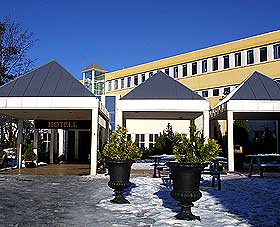 P� GLATTISEN: Fra n�r av m� hoteller og g�rdeiere b�de i Langesund og i resten av landet bli n�yere med � str�. 