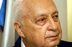 TREKKER STYRKER UT AV GAZA:  Israels statsminister Ariel Sharon.