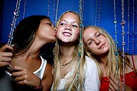 sprengkåt nakenbilder avrske jenter sprengkåt nakenbilder avrske jenter