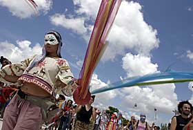 PROGRESSIVT? Globaliseringsmotstanderne er p� plass i Cancun.