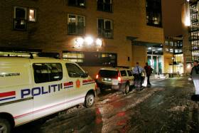  VED SENTERET:  I denne bygningen skal den kvinnelige studenten ha blitt voldtatt p� sin egen hybel. Da hun satte n�kkelen i d�ra, ble hun angrepet av voldtektsmannen. Kvinnen bor et steinkast fra Sandvika Storsenter.