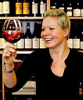  SK�L FOR HELSA:  Ny forskning viser at en drink eller to om dagen er gunstigere for det doe kolestrolet enn trim.