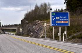  MEST AKTIV:  Fotoboksene p� E6 ved Bogsrud ved Eidsvoll tok flest r�kj�rere i fjor.