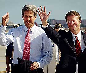 RIVALER: Kerry og Edwards var bitre rivaler i kampen om � bli Demokratenes presidentkandidat.