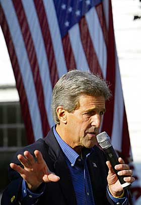 POPUL�R I EUROPA: John Kerry vinner de fleste popularitetskonkurransene utenfor USA.
