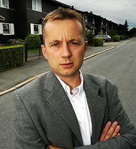  VIL SKJERME:  Knut Storberget (Ap).   DRAMATISK:  Gjermund Hages�ter (Frp). BTEK2-->BTEK3-->
