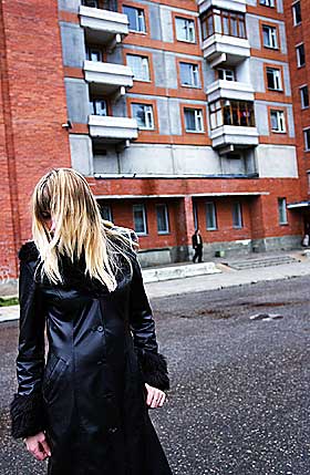  MISHANDLET:  Den 23 �r gamle litauiske jenta ville jobbe som prostituert i en m�ned i Sverige. Det endte med et liv i helvete. Bildet av 23-�ringen er tatt i Litauen for et �r siden.