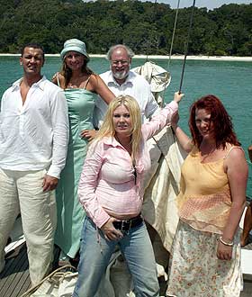  FEM P�:  Ole Klemetsen, Lene Elise Bergum, Jan Simonsen, J-Diva og Janne R�nningen skriver seg inn i fjernsynshistoriens �Hall of Shame�, mener v�r anmelder.