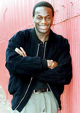 �PEN HOMOFIL: Justin Fashanu sto fram som �pen homofil. Den tidligere Nottingham Forest-angriperen tok sitt eget liv i 1998.