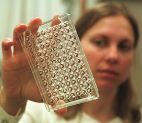FLERE HAR TESTET MORSKAP: B�de Rettsmedisinsk institutt og det private selskapet DNA-Test Norge har utf�rt og formidlet DNA-tester av morskap i saker hvor m�dre har fryktet forbytting p� f�deklinikken.
