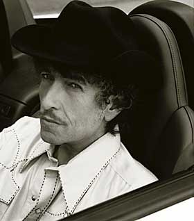TILFELDIG: Du kan takke manageren til Bob Dylan for at du kan lese Dylans �Tarantula�. Boka kommer p� norsk i v�r.