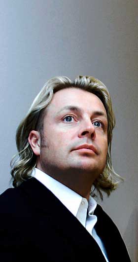  ANGRENDE PREDIKANT:  Runar S�gaard.