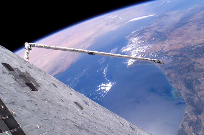  TYDELIGE S�R:  Selv p� 352 kilometers avstand ser astronautene hvor store milj��deleggelsene p� jorda er.