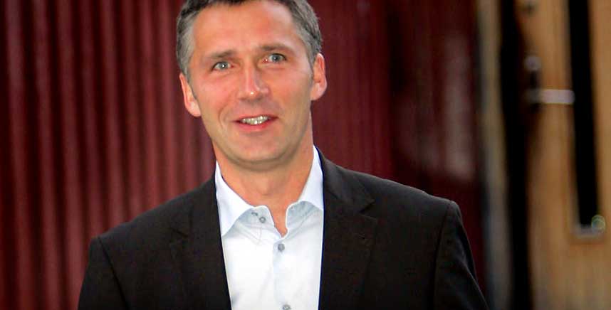 V�KNET TIL SEIER:  Jens Stoltenberg var tidlig oppe i dag.