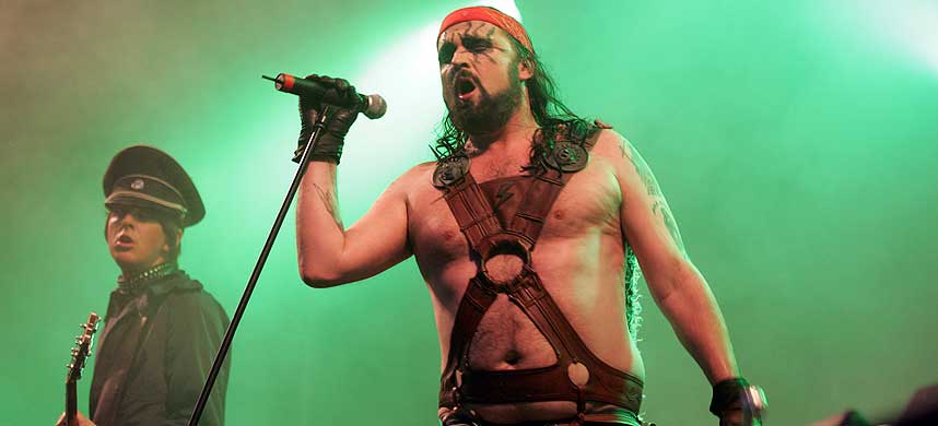 - VICTORIA LIGNER P� JAY LENO! Turboneger forn�rmet den svenske kongefamilien under en konsert i Stockholm i g�r.