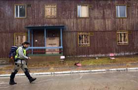  P� TUR:  Bj�rnejeger Udo M�ller.