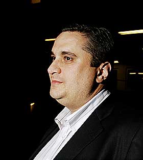 I DEKNING: Finansmannen Christer Tromsdal var hemmelig agent for politiet, men han avviser at han har tystet i Nokas-saken. Tromsdal er tidligere d�mt for aksjejuks i den s�kalte Aker Brygge Invest-saken.