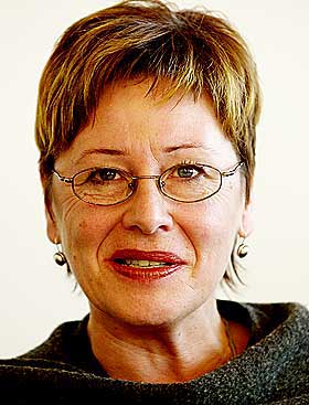 ETTERLYSER TILTAK: Leder i Utdanningsforbundet, Helga Hjetland.